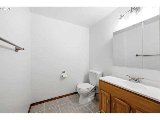 611 Se LOVRIEN Pl, Gresham, OR 97080