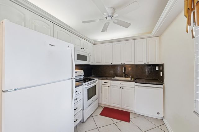 406 Saxony I, Delray Beach, FL 33446