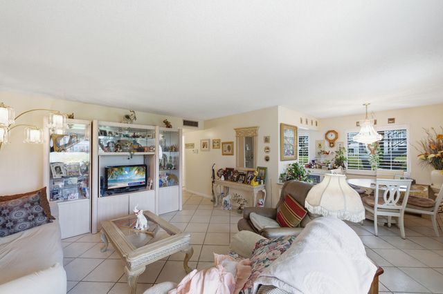 406 Saxony I, Delray Beach, FL 33446