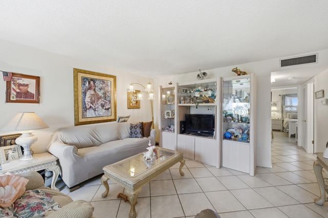 406 Saxony I, Delray Beach, FL 33446