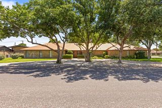 1300 NW 5th St, Andrews, TX 79714