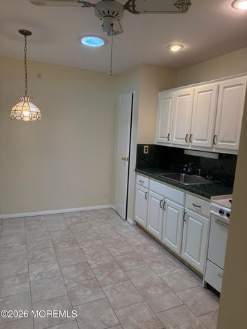 16 A Cardinal Street, Manchester, NJ 08759