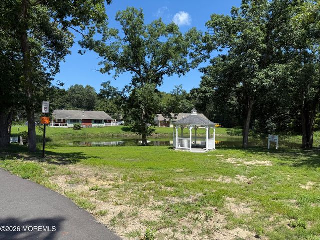 16 A Cardinal Street, Manchester, NJ 08759
