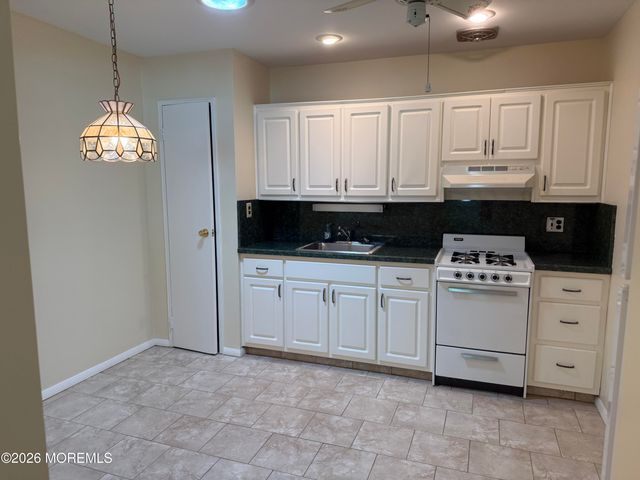 16 A Cardinal Street, Manchester, NJ 08759