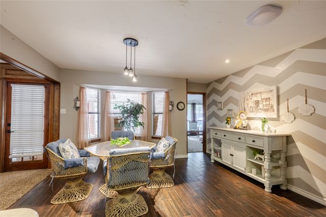 22 Greenbriar Street, Mineral Wells, TX 76067