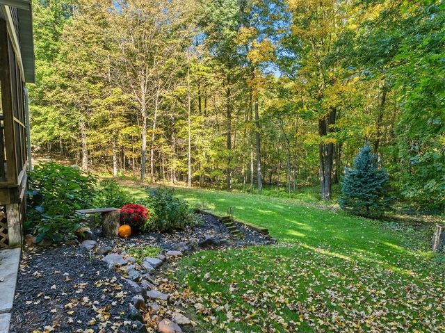 N2460 Oakdale Drive, Fall Creek, WI 54742