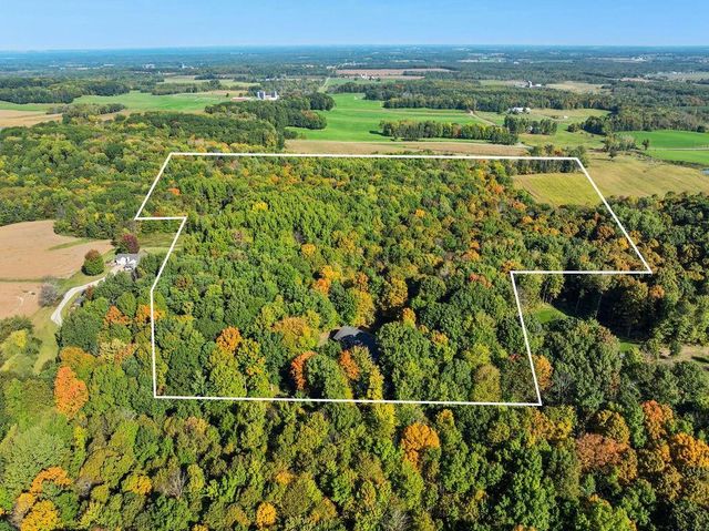 N2460 Oakdale Drive, Fall Creek, WI 54742