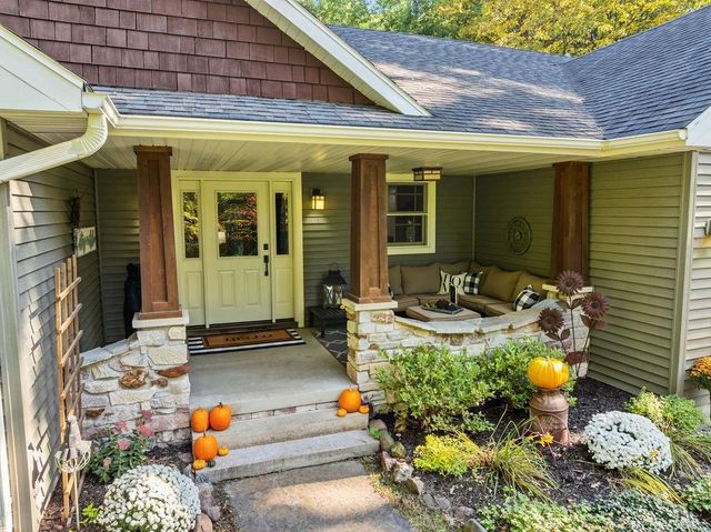 N2460 Oakdale Drive, Fall Creek, WI 54742