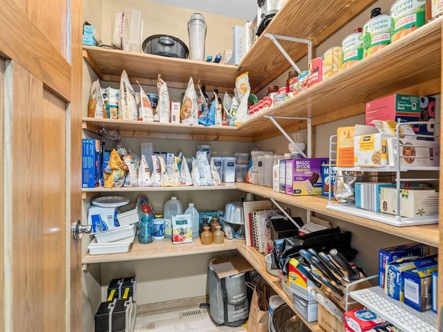 N2460 Oakdale Drive, Fall Creek, WI 54742