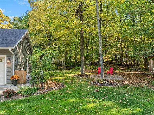 N2460 Oakdale Drive, Fall Creek, WI 54742