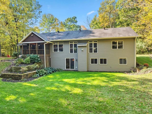 N2460 Oakdale Drive, Fall Creek, WI 54742