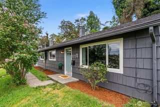 3224 Halverson Avenue, Bremerton, WA 98310