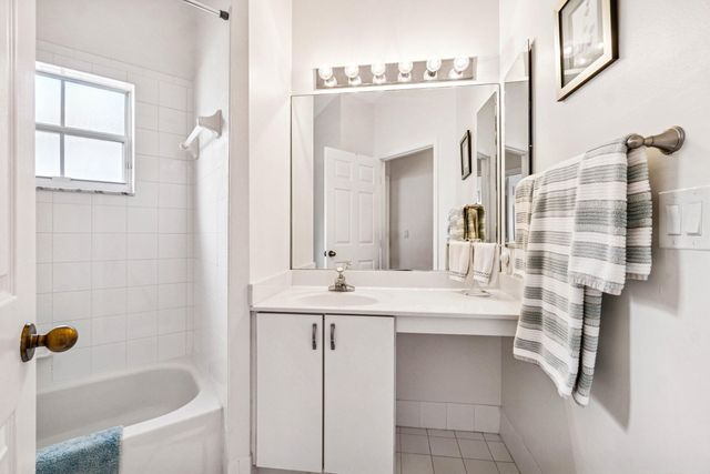 2732 Quaking Leaf Lane, Boynton Beach, FL 33436