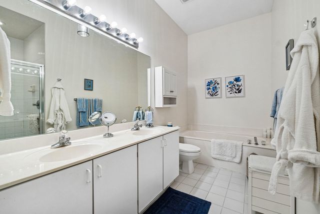 2732 Quaking Leaf Lane, Boynton Beach, FL 33436