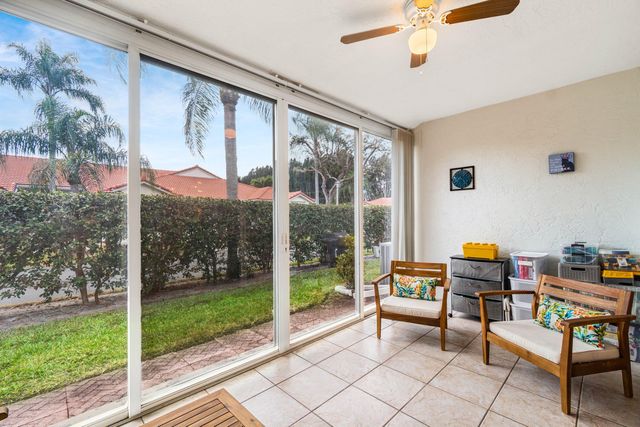 2732 Quaking Leaf Lane, Boynton Beach, FL 33436