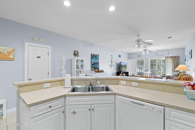 139 Avian Drive Apt 3615, Sunset Beach, NC 28468