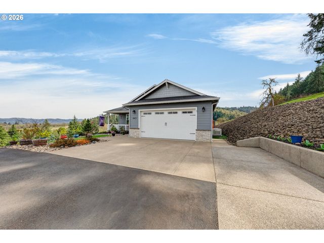 445 MADERA Ln, Roseburg, OR 97471