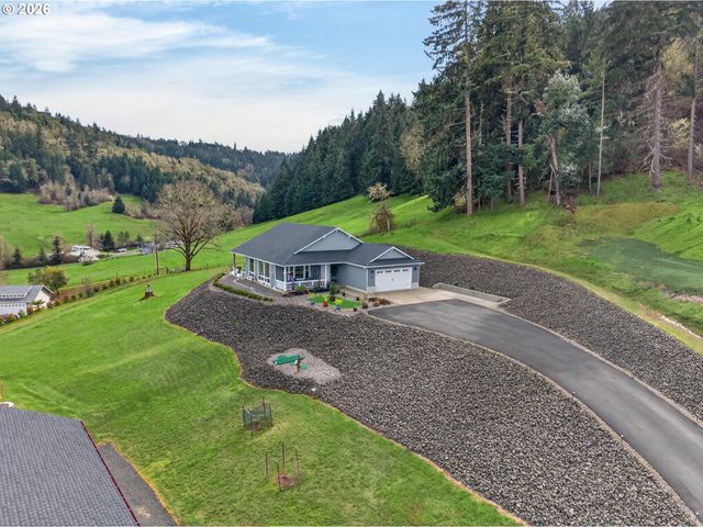445 MADERA Ln, Roseburg, OR 97471