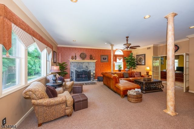11 Stoneridge Ct, Rockaway Twp., NJ 07866