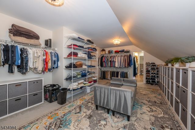 11 Stoneridge Ct, Rockaway Twp., NJ 07866