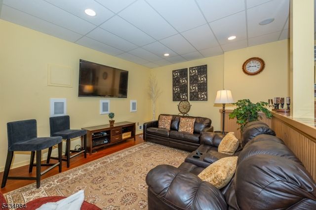 11 Stoneridge Ct, Rockaway Twp., NJ 07866