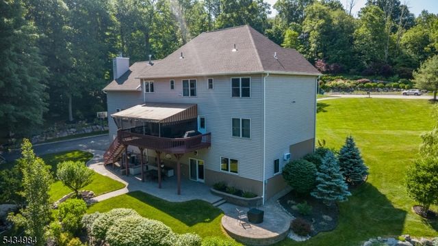 11 Stoneridge Ct, Rockaway Twp., NJ 07866