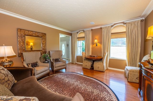 11 Stoneridge Ct, Rockaway Twp., NJ 07866