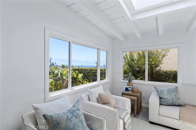 1136 8th Street, Hermosa Beach, CA 90254
