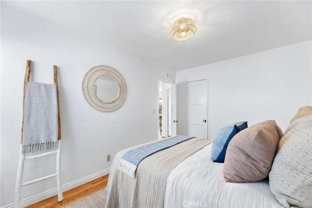 1136 8th Street, Hermosa Beach, CA 90254