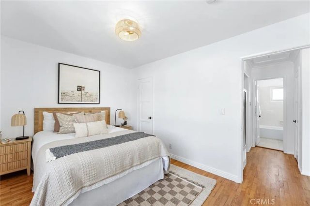 1136 8th Street, Hermosa Beach, CA 90254