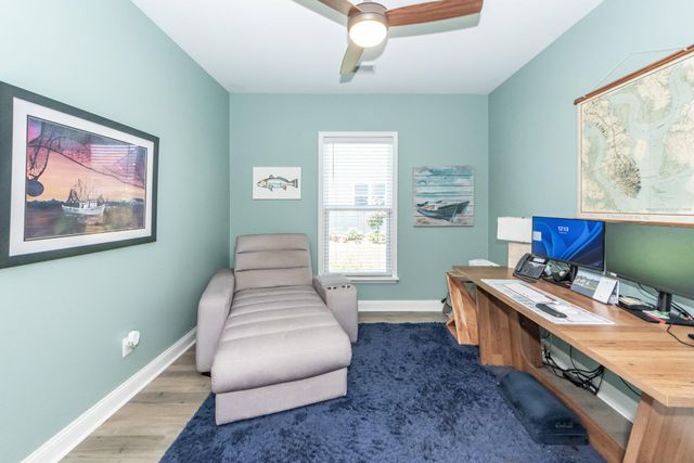 6058 Wilkes Pond Drive, Hollywood, SC 29449