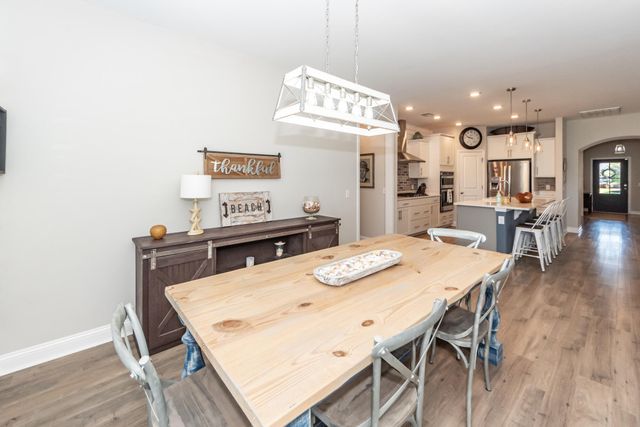 6058 Wilkes Pond Drive, Hollywood, SC 29449