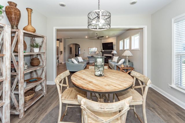 6058 Wilkes Pond Drive, Hollywood, SC 29449