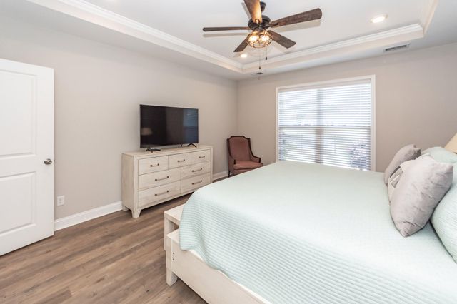 6058 Wilkes Pond Drive, Hollywood, SC 29449