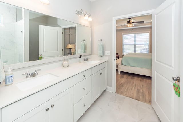 6058 Wilkes Pond Drive, Hollywood, SC 29449