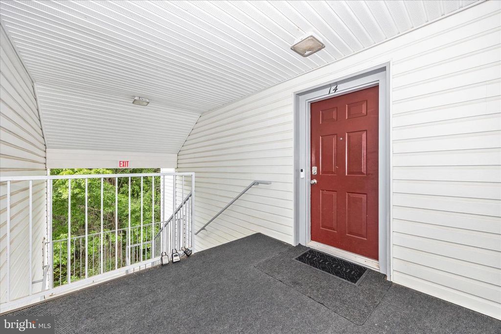 Image 45 of property listing at 12902 CHURCHILL RIDGE CIR #2-14, Germantown, MD 20874