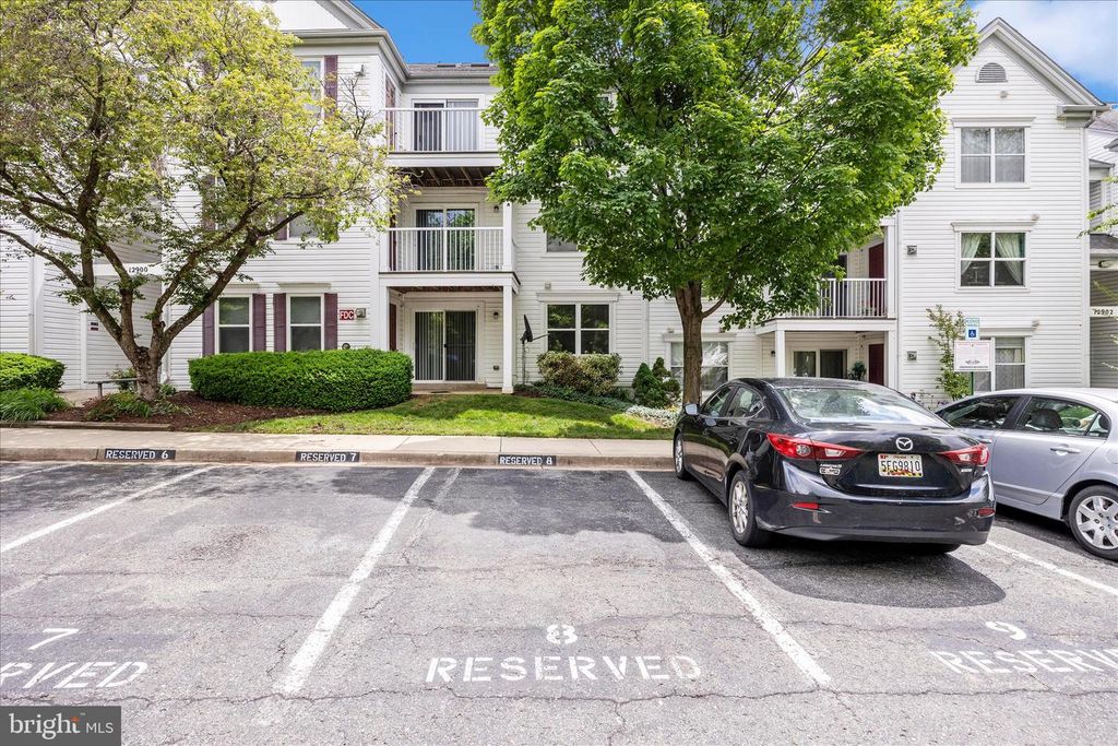 Image 47 of property listing at 12902 CHURCHILL RIDGE CIR #2-14, Germantown, MD 20874
