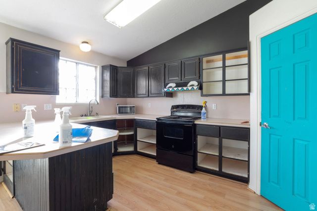 2815 W 4275 S, Roy, UT 84067