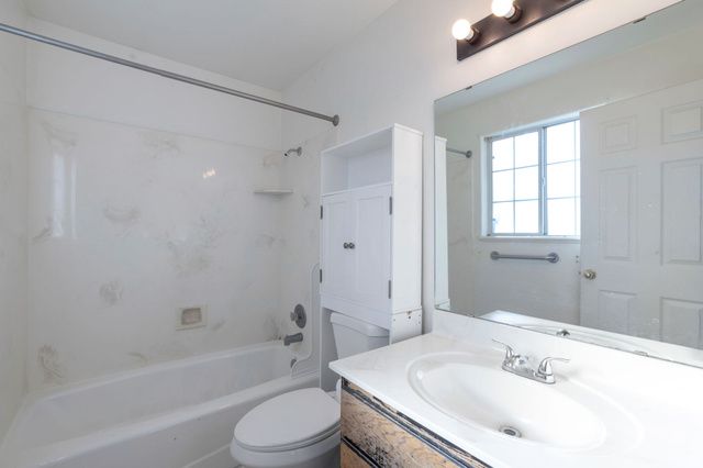 2815 W 4275 S, Roy, UT 84067