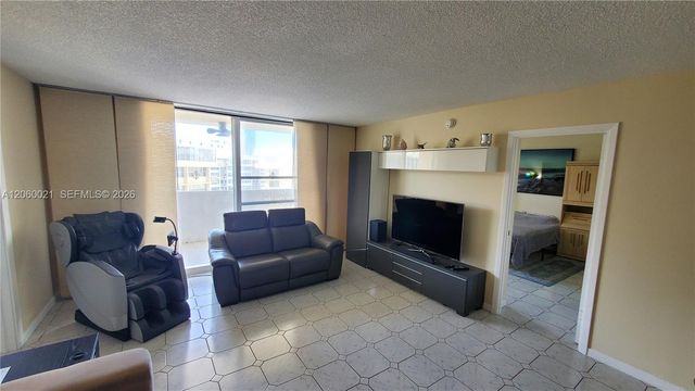 1833 S Ocean Dr 1103, Hallandale Beach, FL 33009
