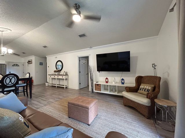 228 Nesmith Ave, St Augustine, FL 32084