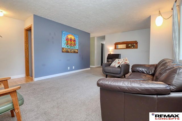 4749 Duxhall Drive, Lincoln, NE 68516