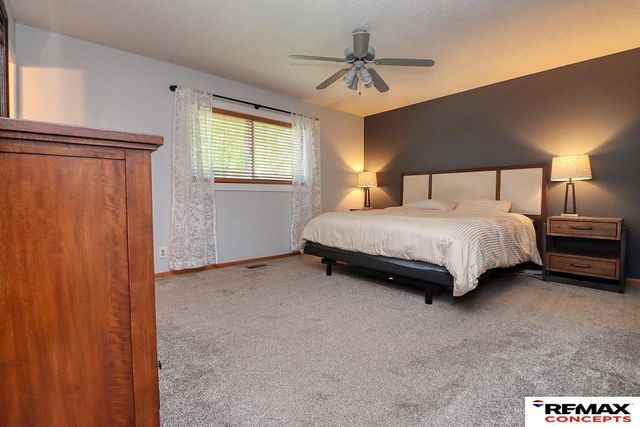 4749 Duxhall Drive, Lincoln, NE 68516