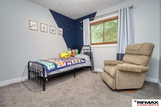 4749 Duxhall Drive, Lincoln, NE 68516