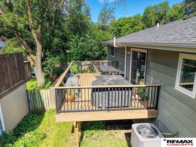 4749 Duxhall Drive, Lincoln, NE 68516