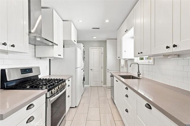 22209 Denker Avenue, Torrance, CA 90501
