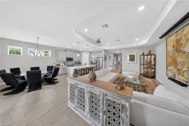 18698 Royal Hammock BLVD, Naples, FL 34114