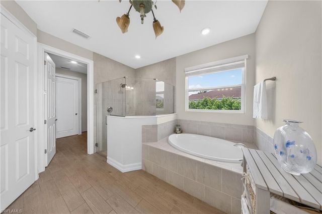 18698 Royal Hammock BLVD, Naples, FL 34114
