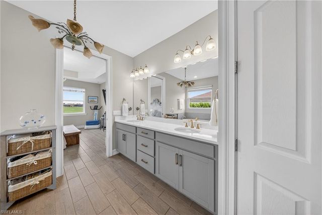 18698 Royal Hammock BLVD, Naples, FL 34114