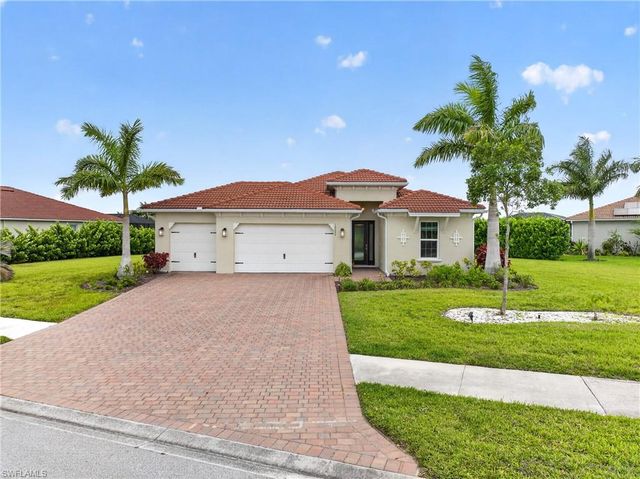 18698 Royal Hammock BLVD, Naples, FL 34114